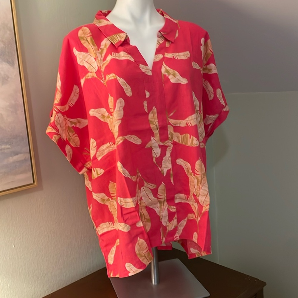 Hawaiian print top